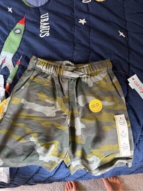 Cat & Jack Olive & Green Camouflage Pull-On Shorts